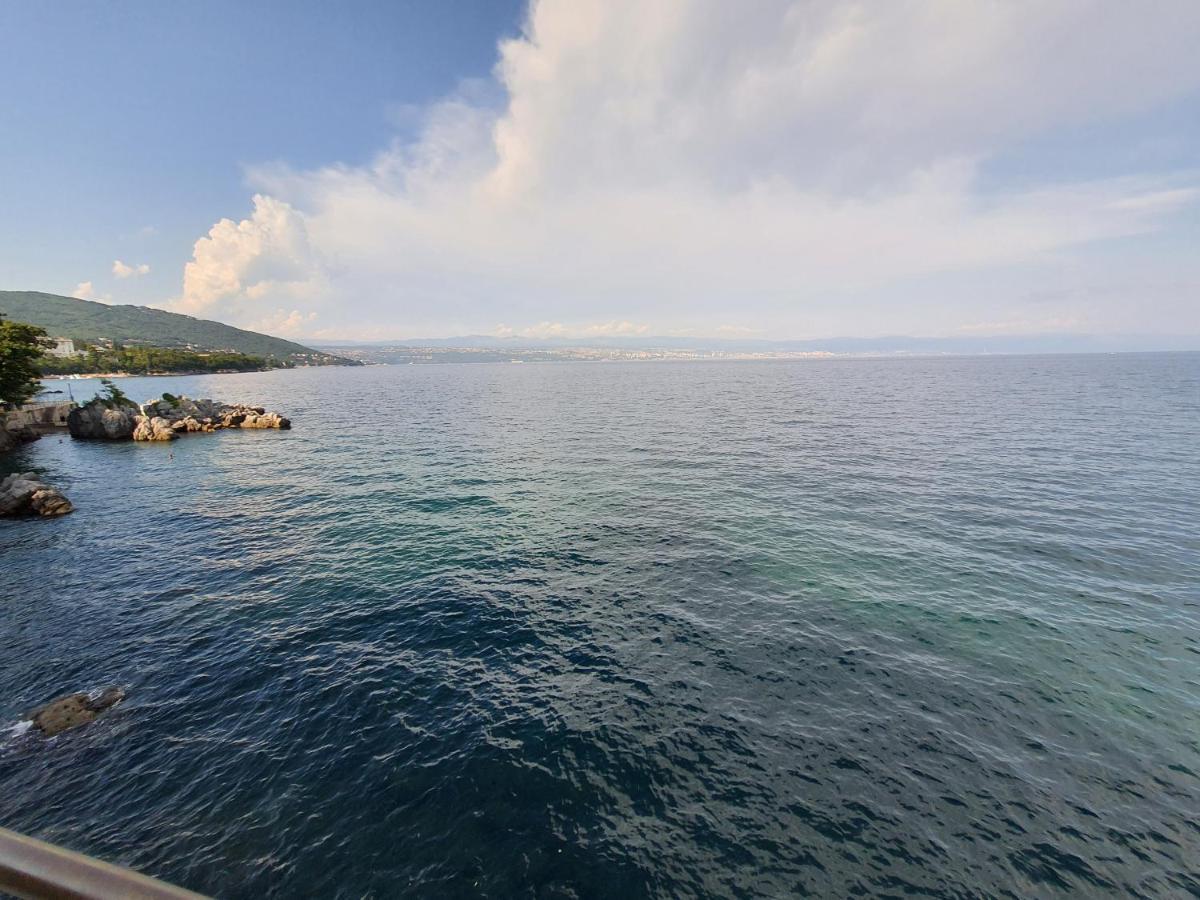 Villa Family House Opatija Exterior foto