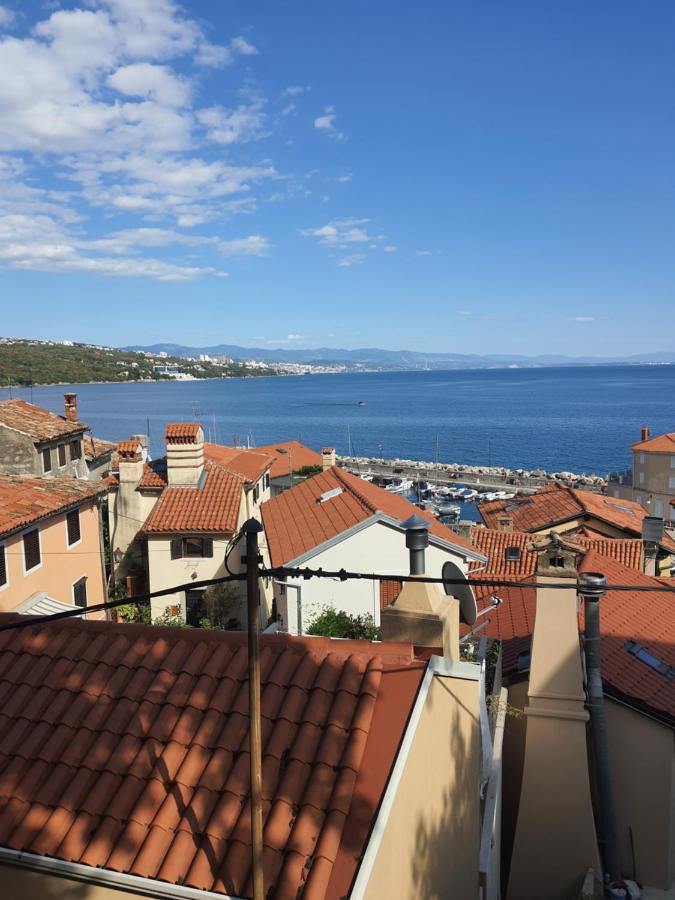 Villa Family House Opatija Exterior foto